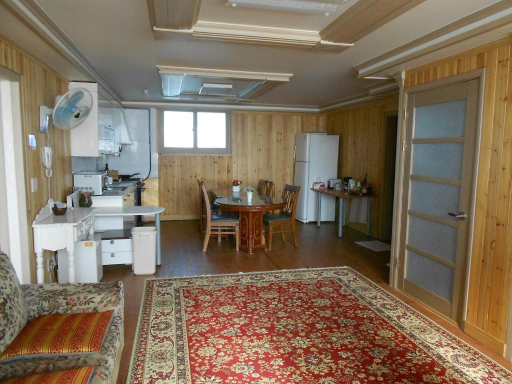 Elvis Bnb Inchon Rum bild