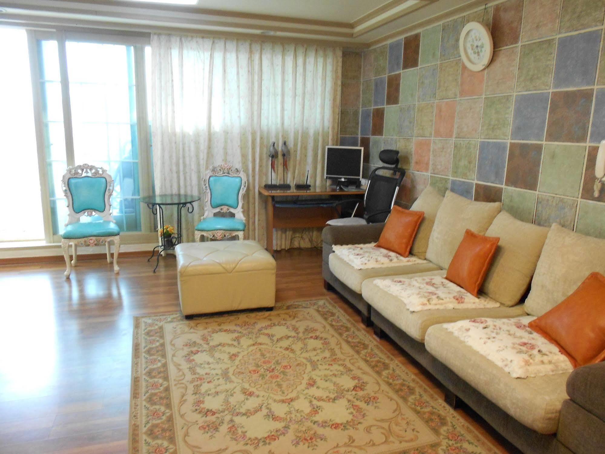 Elvis Bnb Inchon Exteriör bild